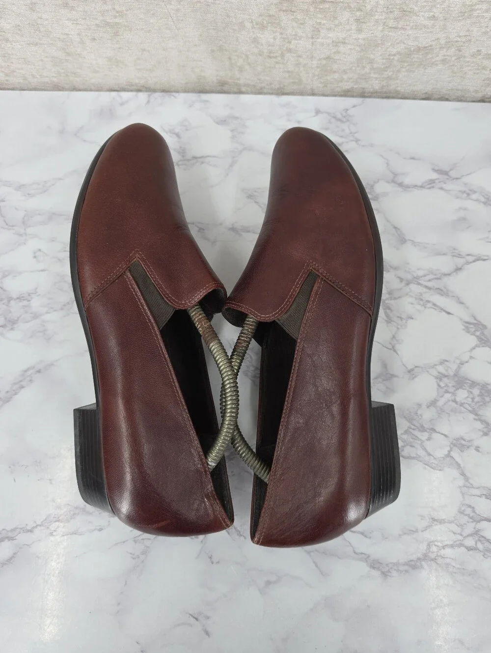 Munro Hailey Women’s Slip-On Leather Heeled Loafers in Brown